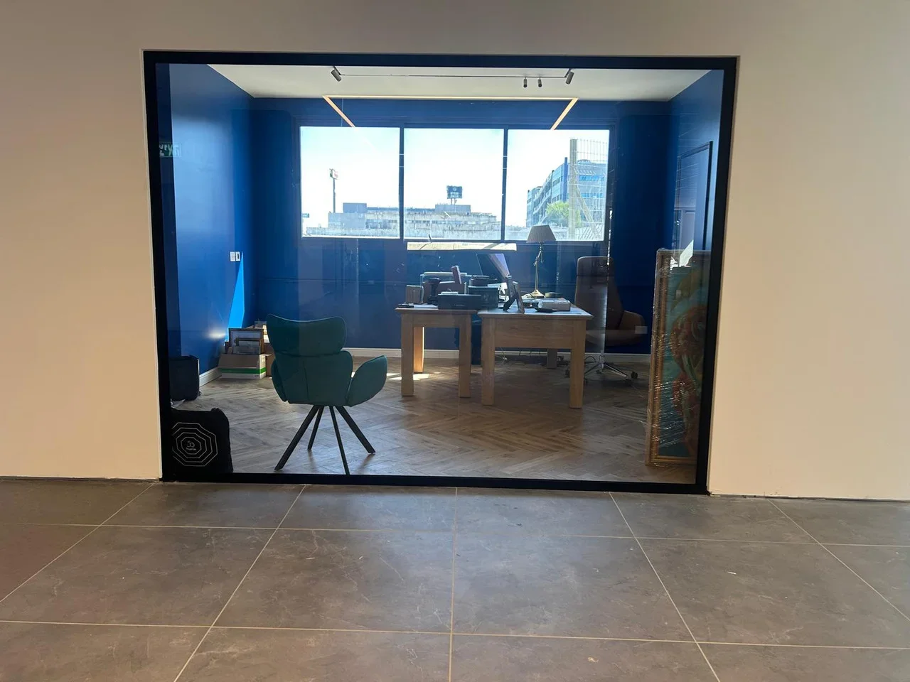 עיצוב משרדים יוקרתי עם מחיצות זכוכית אקוסטיות של SEGO